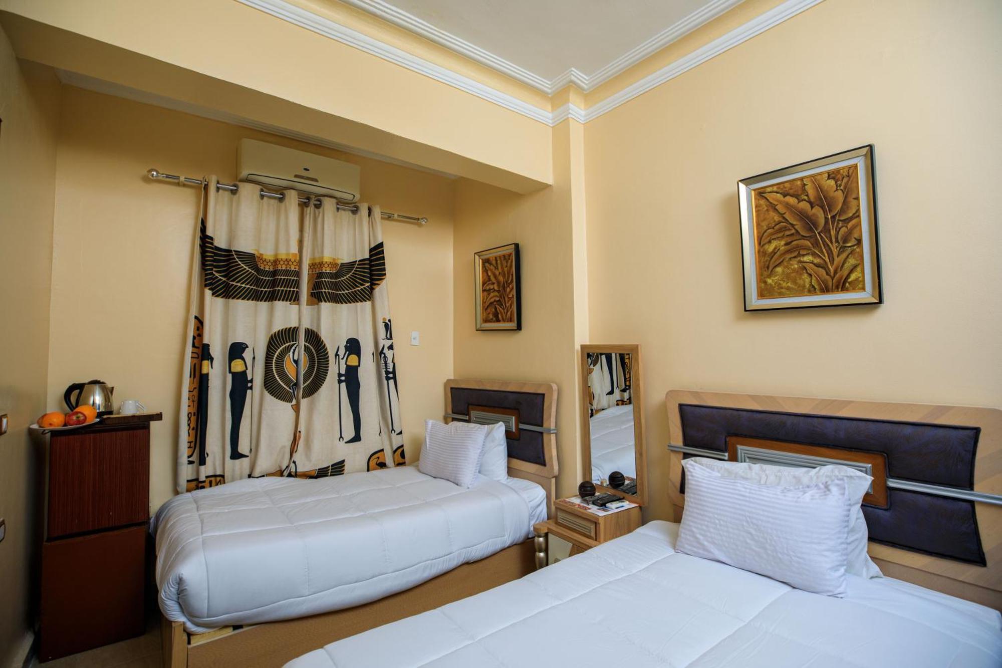 Bella Casa Pyramids Inn Nazlet el-Sisi ภายนอก รูปภาพ